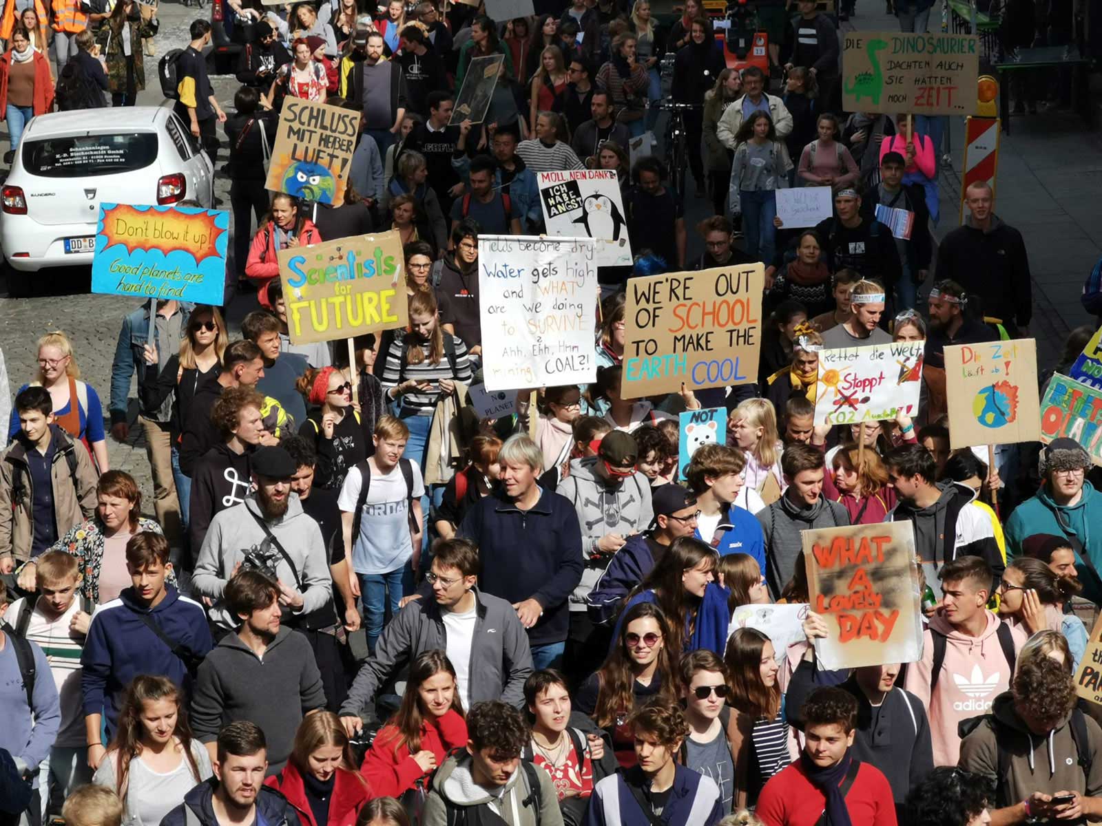 Closeup von jungen Menschen in einer Demonstration